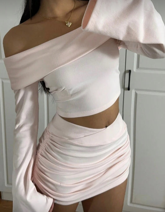 Elena set