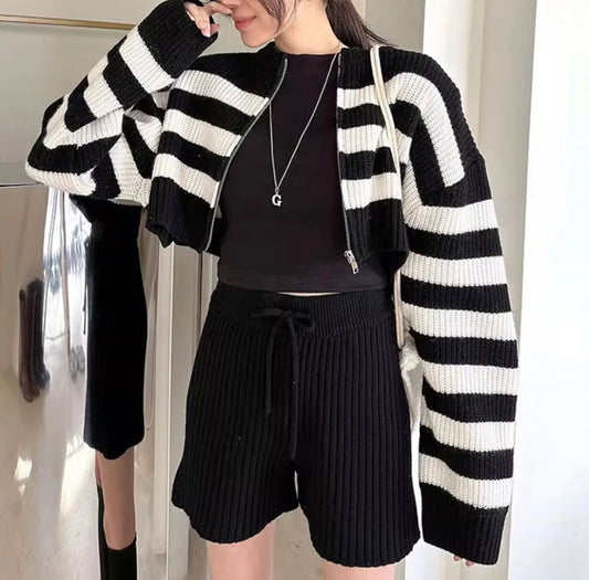 Color Block Zipper Cardigan With Shorts