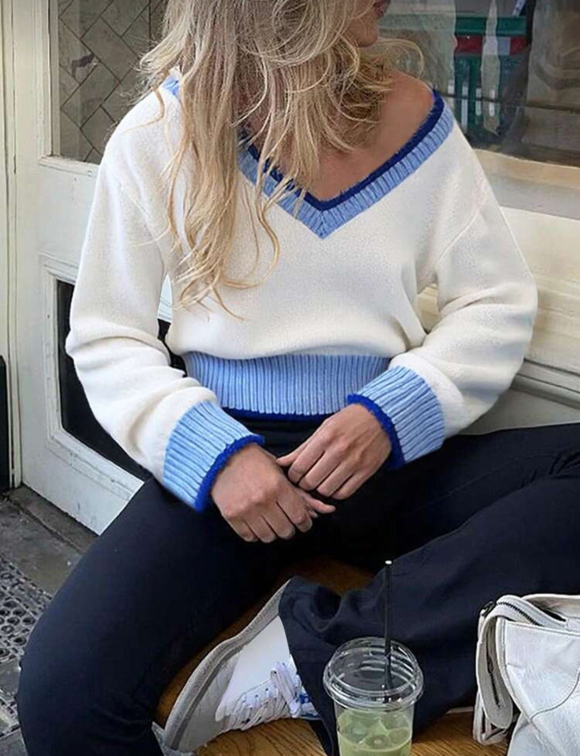 Amelia V neck