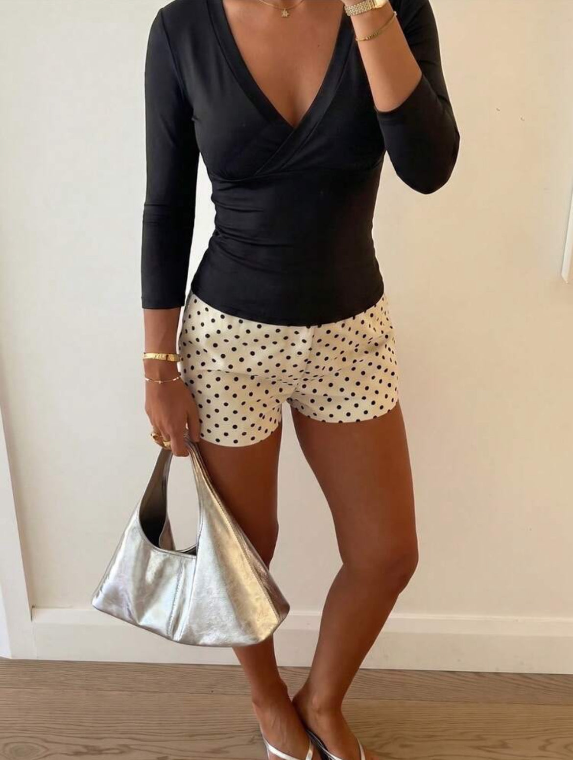 V Neck Fitted Top