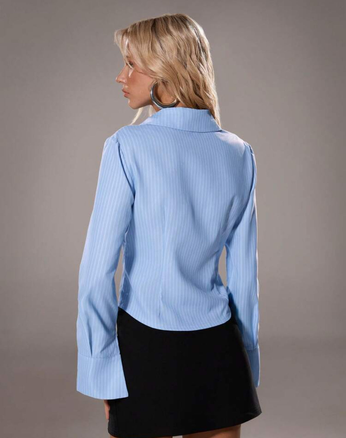 Fitted Striped bow Button Down