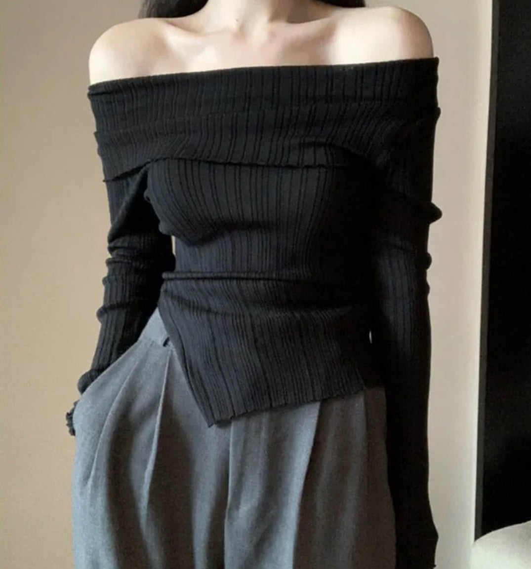 Off shoulder Sweater