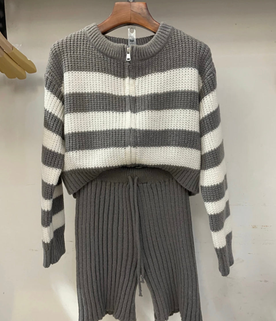 Color Block Zipper Cardigan With Shorts