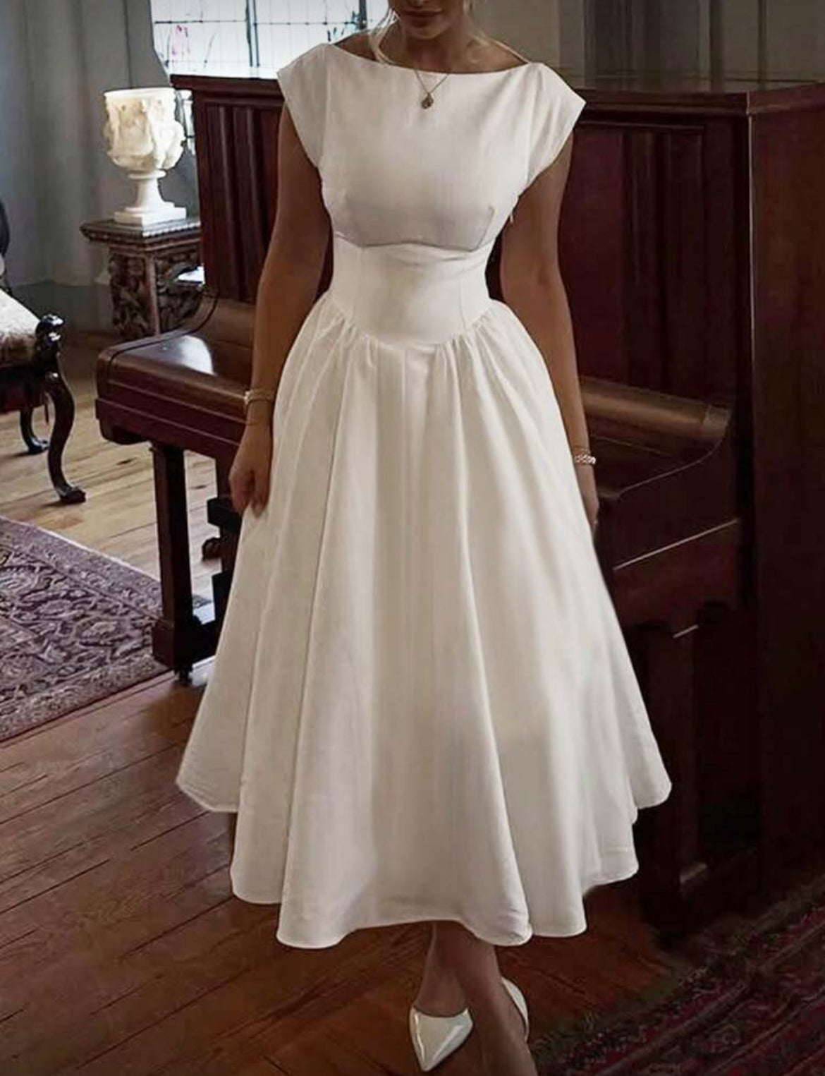 Elegant Vintage Dress