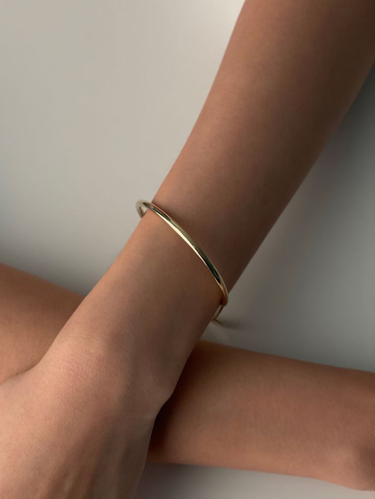 Plain Gold Bangles